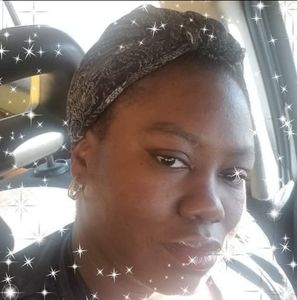 Meet your Posher, Delphine